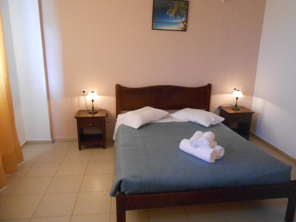 Frosso'S Apartments Kokkini Hani Buitenkant foto